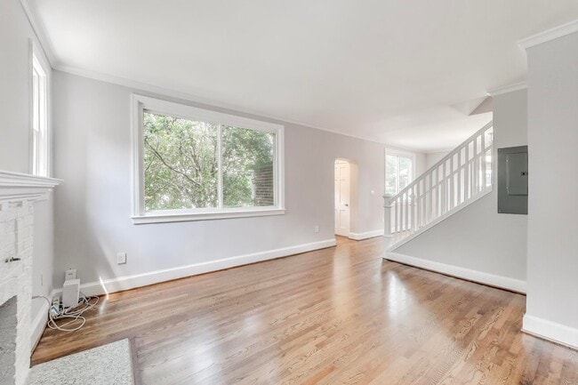 Photo - 8209 Flower Ave