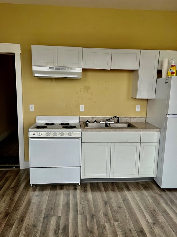 Photo - 913 S Main St