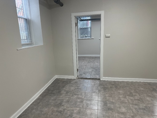 Photo - 9 Bentley Ave Unit 17B