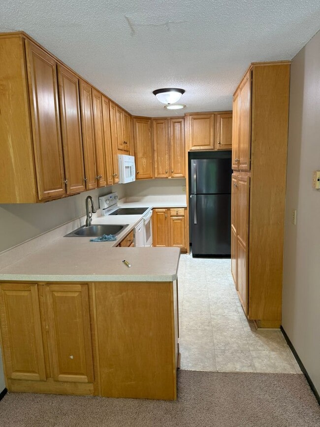Photo - Awesome 3 bed unit