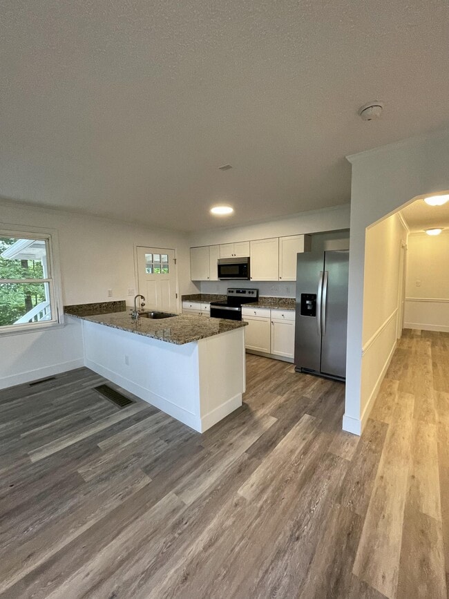 Photo - 51 Allen Ave