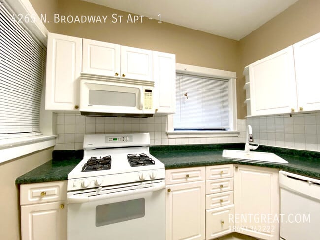 Photo - 4265 N Broadway Unidad 1