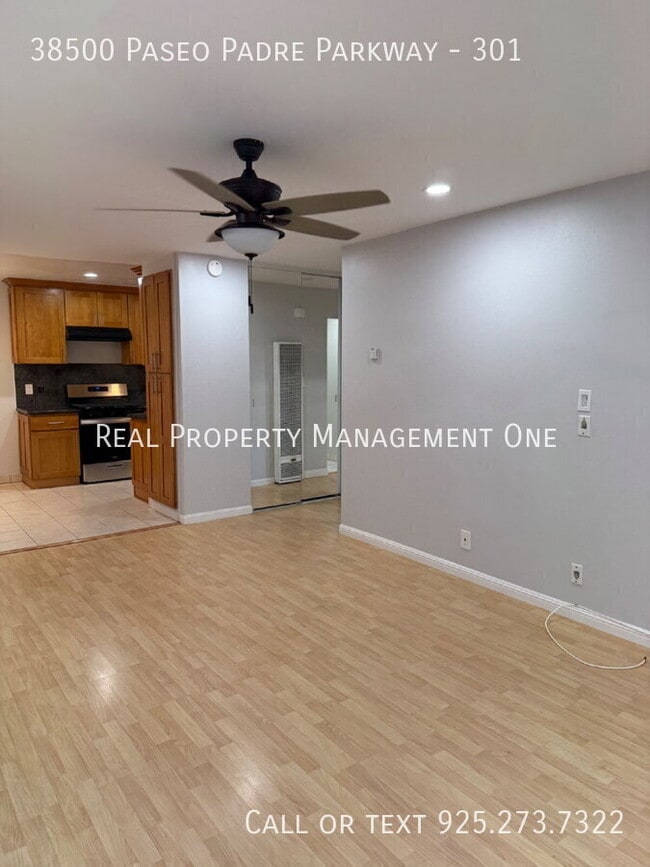 Photo - 38500 Paseo Padre Pkwy Unidad 301