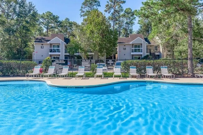 333 Holly - 333 Holly Apartments