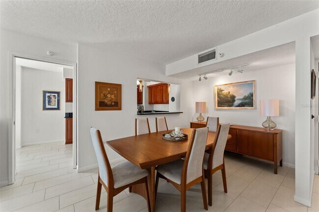Photo - 2413 Bayshore Blvd Unit 805
