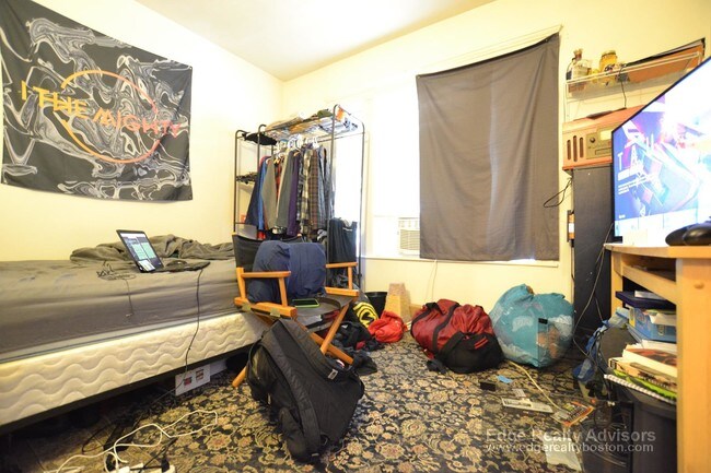 Photo - 548 Washington St Unit 1
