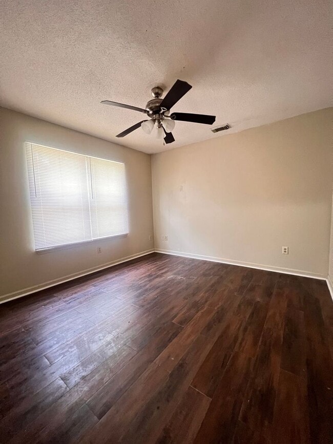 Photo - 3697 GA-24 Unidad 118B