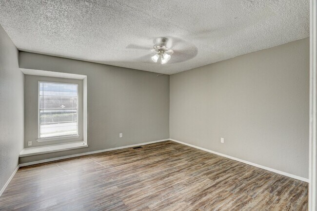 Photo - Duplex Available Now!