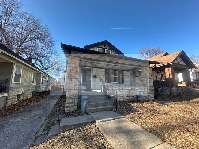 Photo - 5830 Tracy Ave