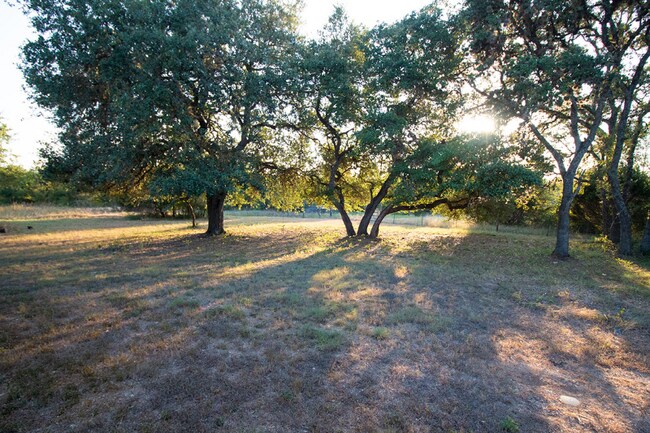 Photo - 701 Roland Ln