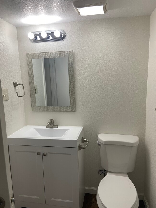Bathroom - Hidden Villa Apartments