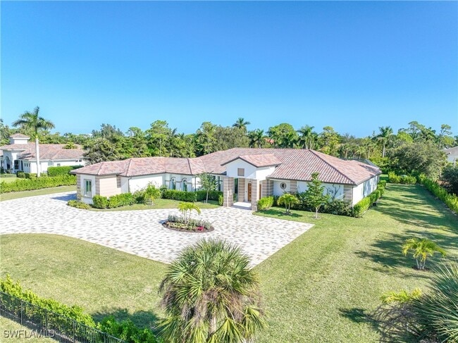 Photo - 590 Carica Rd