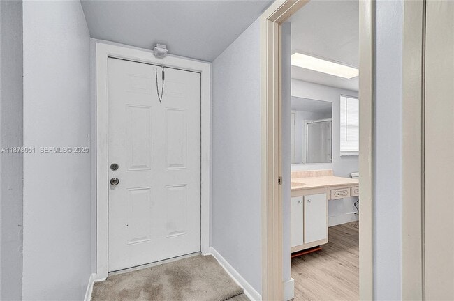 Photo - 5320 NW 11th St Unit 205