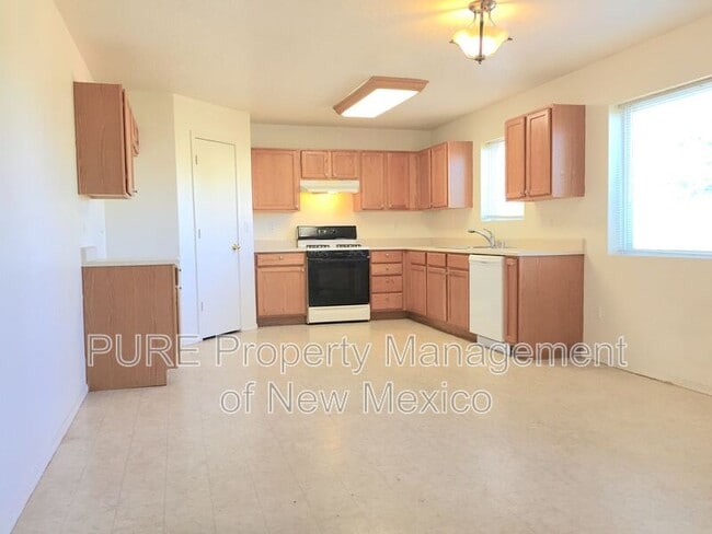 Photo - 5609 Crown Ridge Rd NW