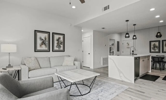 Photo - 1302 Magnolia St Unit A105