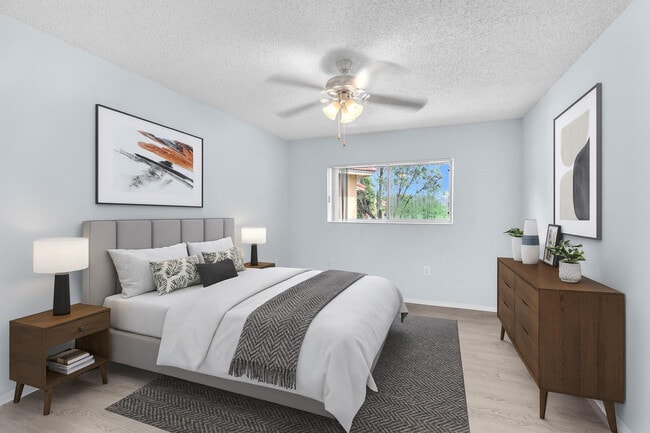 Building Photo - 6881 NW 173rd Dr Unit K-106