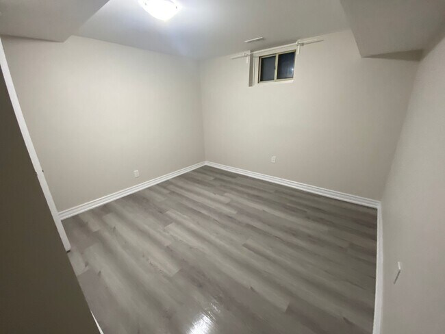 Photo - 35 Amberley Dr