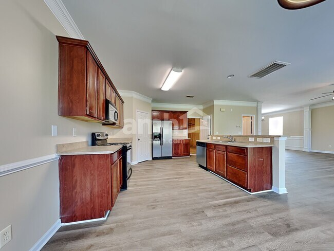 Photo - 533 Wrayhill Dr