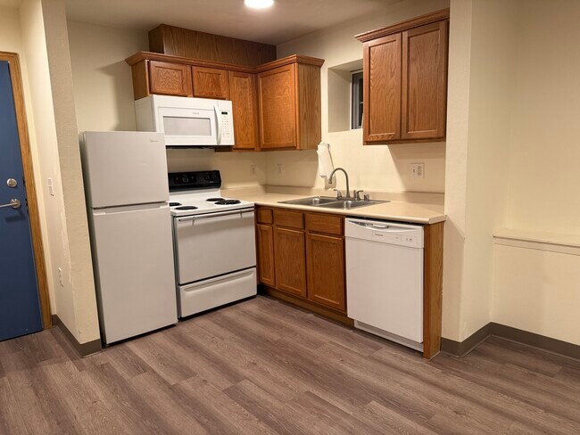 Cocina - 620 Lincoln St Unidad #115