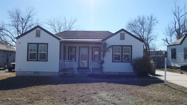 Building Photo - 1506 NW Arlington Ave