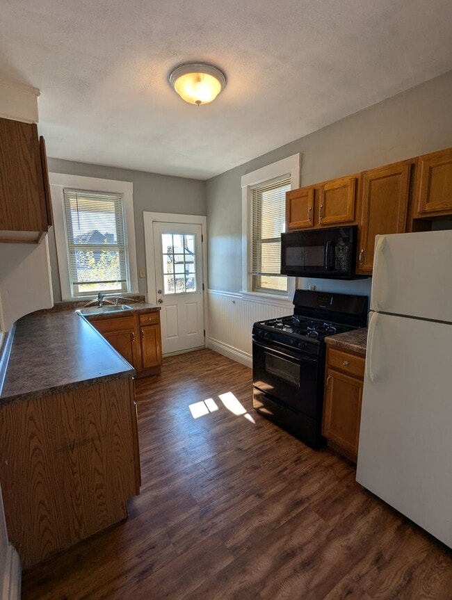 Building Photo - Kam316 Unit 2