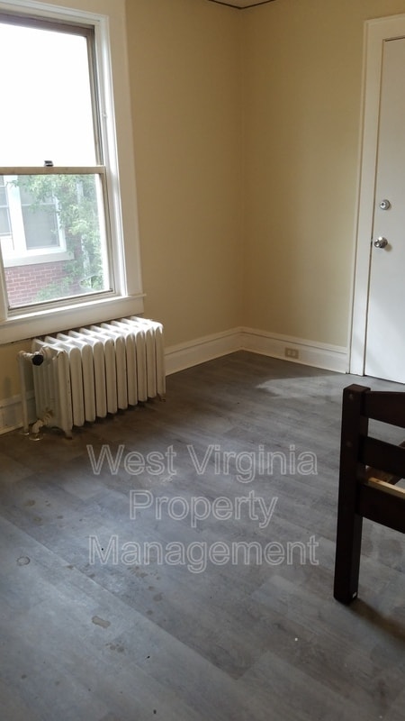 Photo - 415 Woodlawn Ave Unit 4B