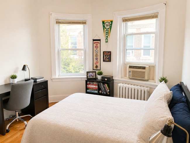 Photo - Sunlit Top-Floor Retreat: Charming 3-Bedroom in Coolidge Corner with Deck & Pet-Friendly! Laundry...