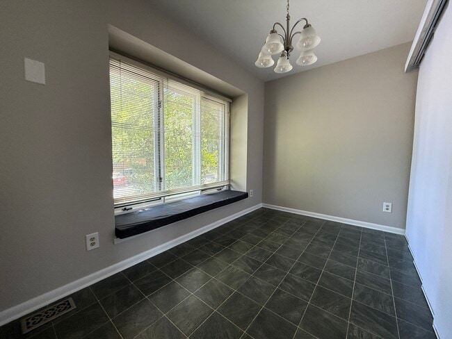 Photo - 3426 Londonderry Ct