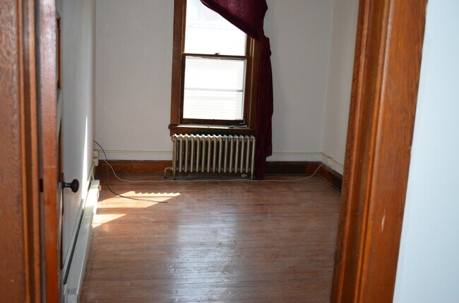 Photo - 185 W Spotswood Ave Unit A