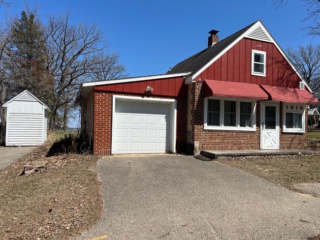 Building Photo - 1919 S Lake Irving Dr SW Rental