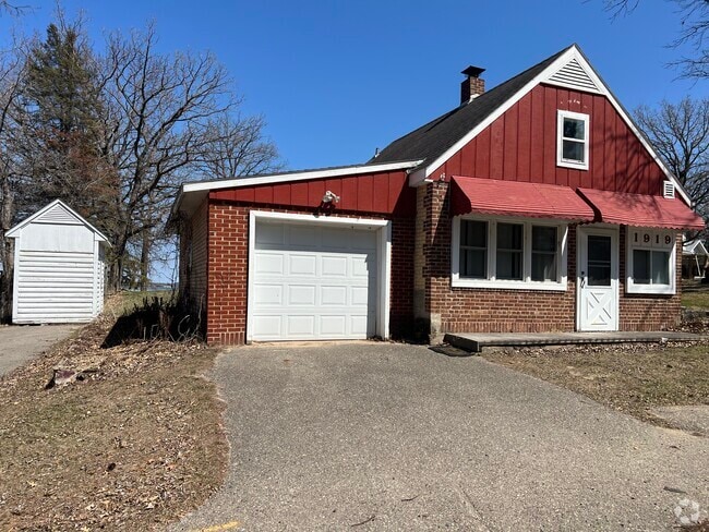 Building Photo - 1919 S Lake Irving Dr SW Rental