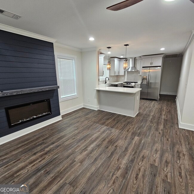 438 Griffin St NW
