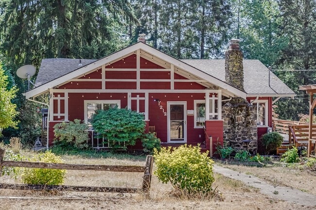 Building Photo - Charming 3 bed, 2 bath Craftsman Cottage in the Heart of Oak Grove