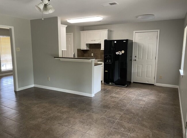 Photo - 10715 Segrest Dr