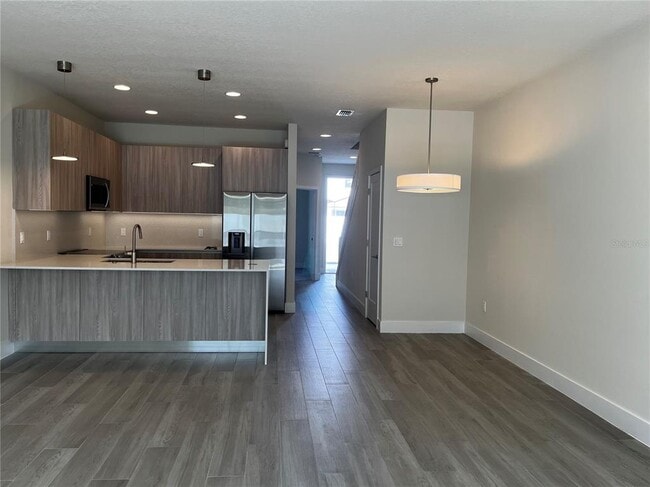 1427 Serendipity Ln