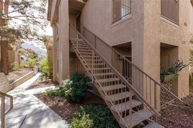 Photo - 2110 Los Feliz St Unit 2034