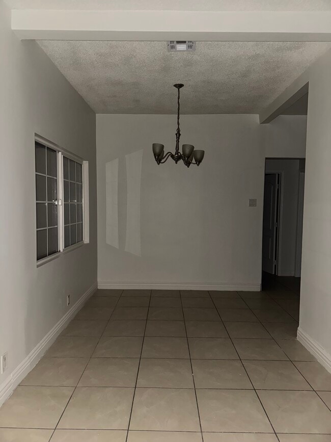 Dinning Room - 14725 Polk St Unit 1/2