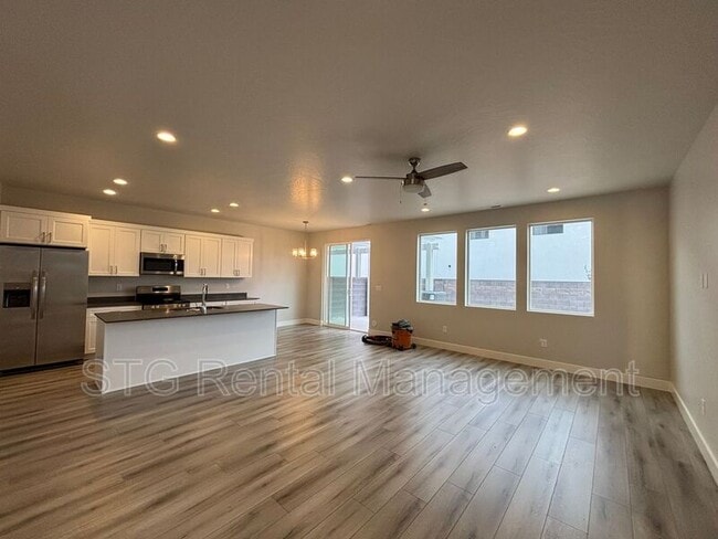 Photo - 1085 S 4380 W