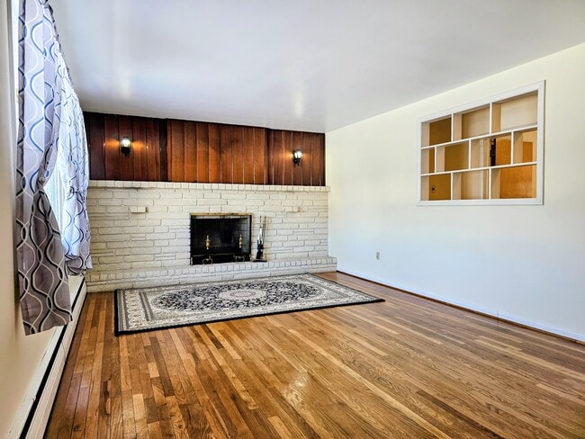 Photo - 13 Frederick Ave