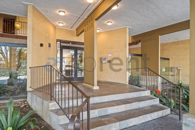 Photo - 1085 Murrieta Blvd