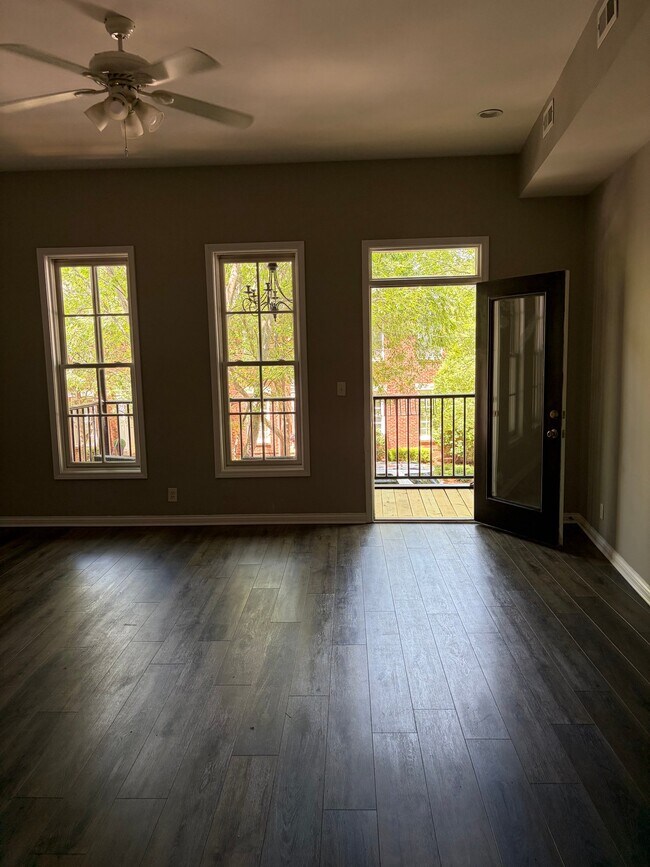 Photo - 9438 Norton Commons Blvd