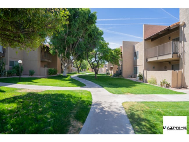 Photo - Settle Into this Beautifully Refreshed 2/1 Phoenix Condo in the Desirable Arcadia Area.
