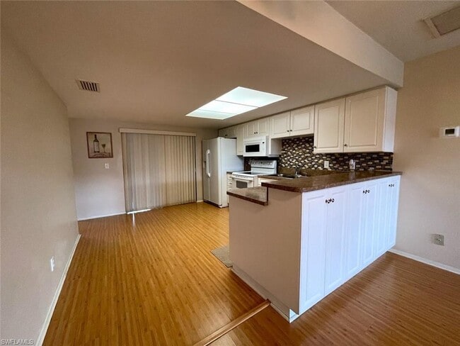 Photo - 613 SE 14th Terrace
