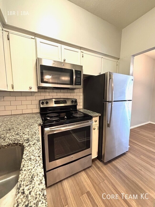Photo - 3633 Walnut St Unit 209