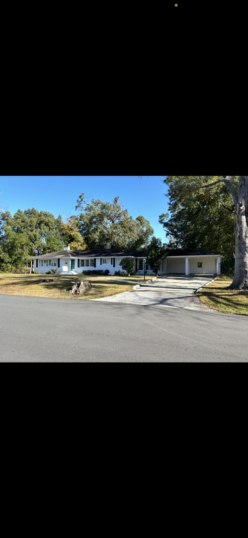 Photo - 2001 Michael Terrace