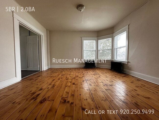 Photo - Beautiful 5 Bedroom 2 Bath Single Family H...