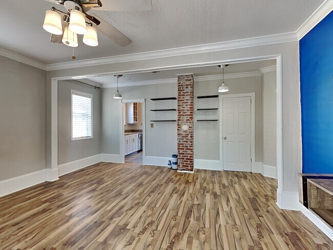 Photo - 1518 Pinewood Dr