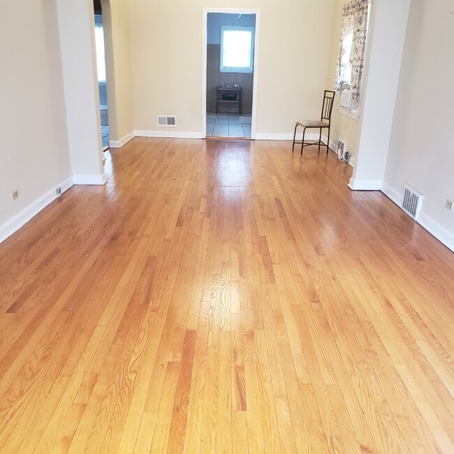 Photo - 2724 W Gregory St