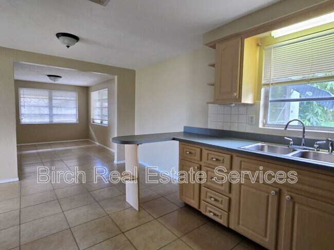 Photo - 4847 Aegean Ave