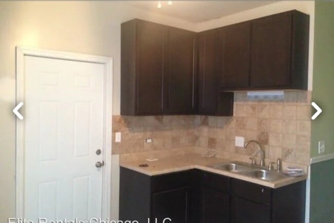 Photo - 9220 S Manistee Ave Unit 1